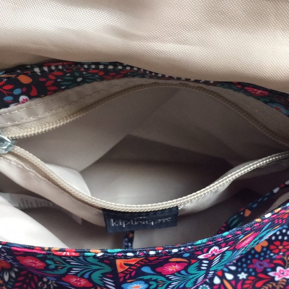 Kipling Bag - Picture 6 of 8
